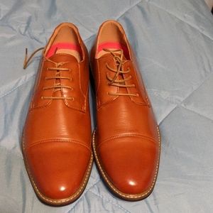 Dress shoes